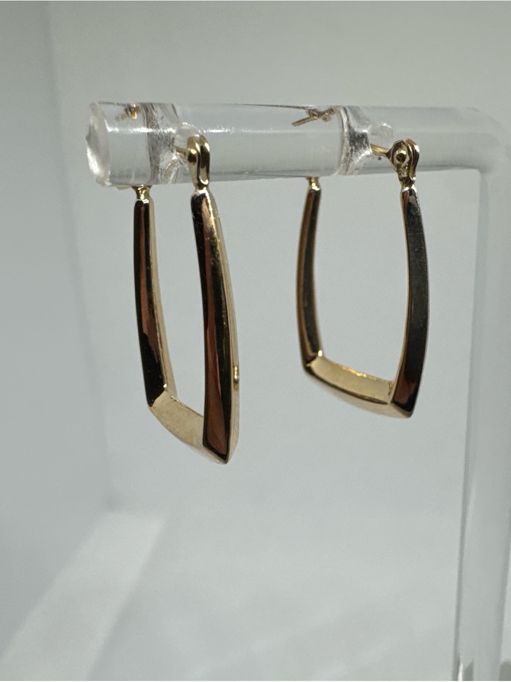 14K Yellow Gold JCM Rectangle Geometric Square Hoop Snap Earrings Elegant 0.87g